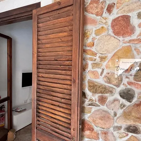 Domu Lara By La Via Del Mare Viaggi E Vacanze Lejlighed
